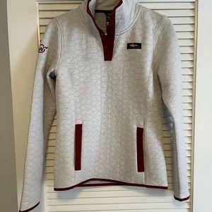 Moosejaw quarter zip, never worn (ended up being too small for me)